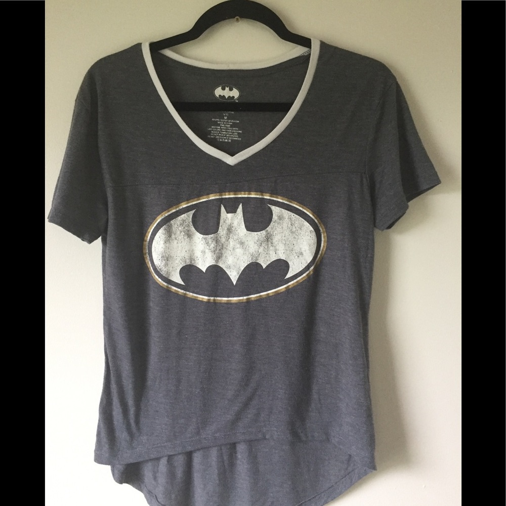 BATMAN Graphic T shirt. Women's ECU Gray shirt